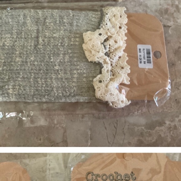 Womens’s light gray crochet trimmed boot cuffs - Picture 3 of 5